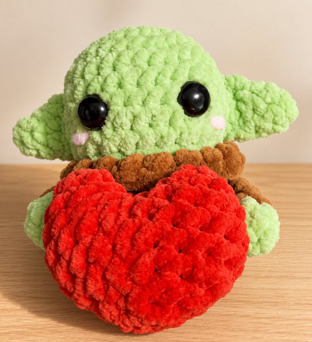 Crochet Green Alien Yoo-Da